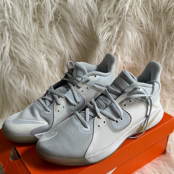 Nike Fly.By Mid basketball shoe. main image 4